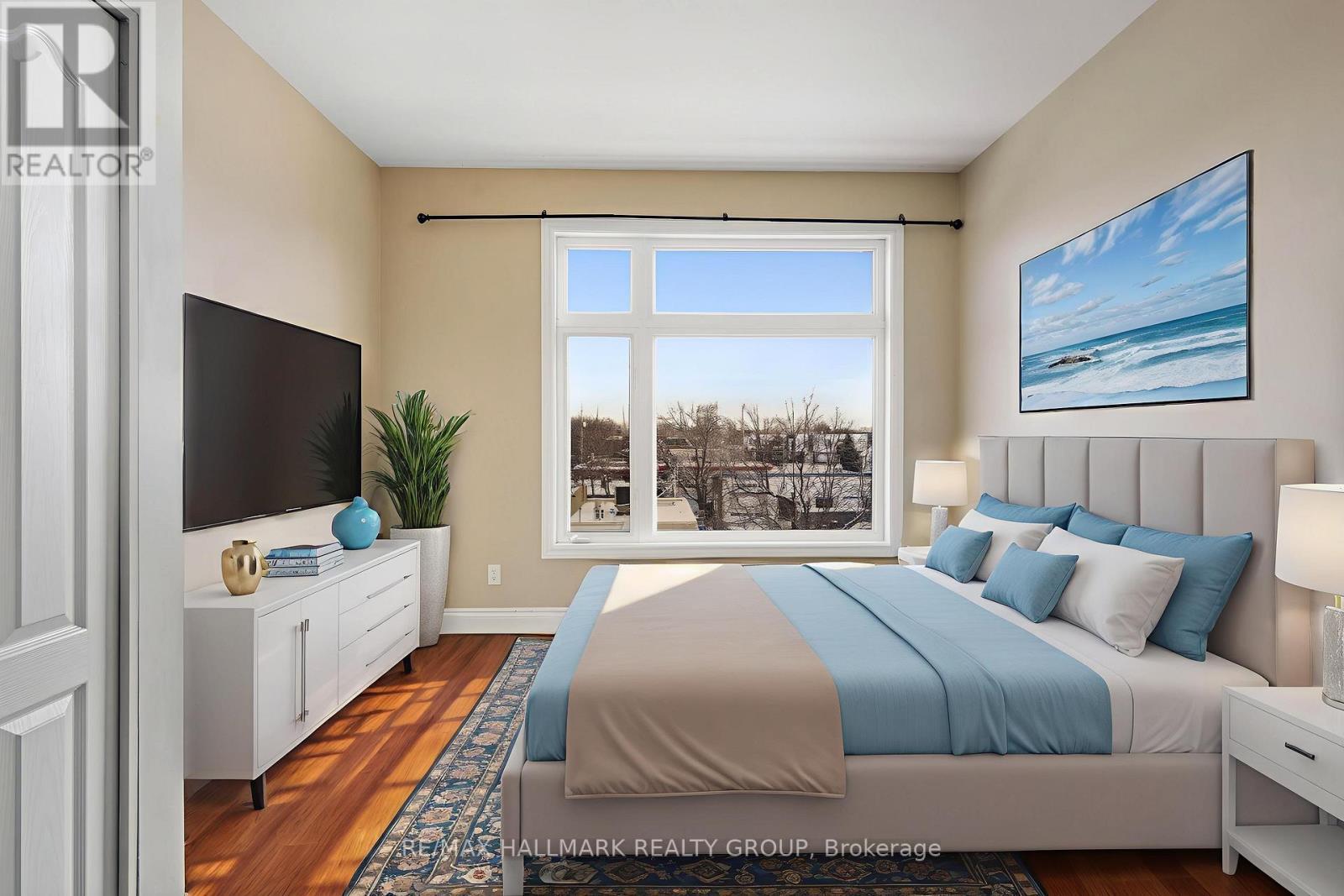 290 Cambridge Street N, Ottawa, ON - Indoor Photo Showing Bedroom