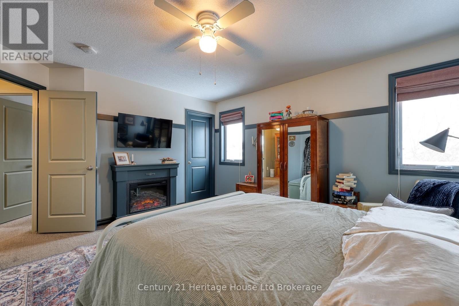 72 Pearl Street, Tillsonburg, ON - Indoor Photo Showing Bedroom