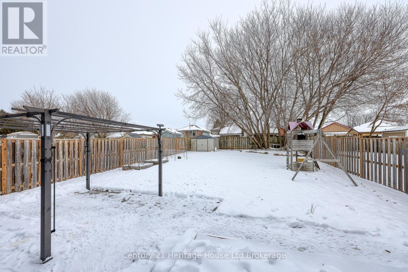 72 Pearl Street, Tillsonburg, ON - Outdoor