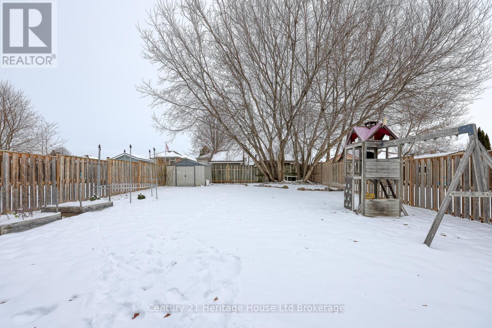 72 Pearl Street, Tillsonburg, ON - Outdoor