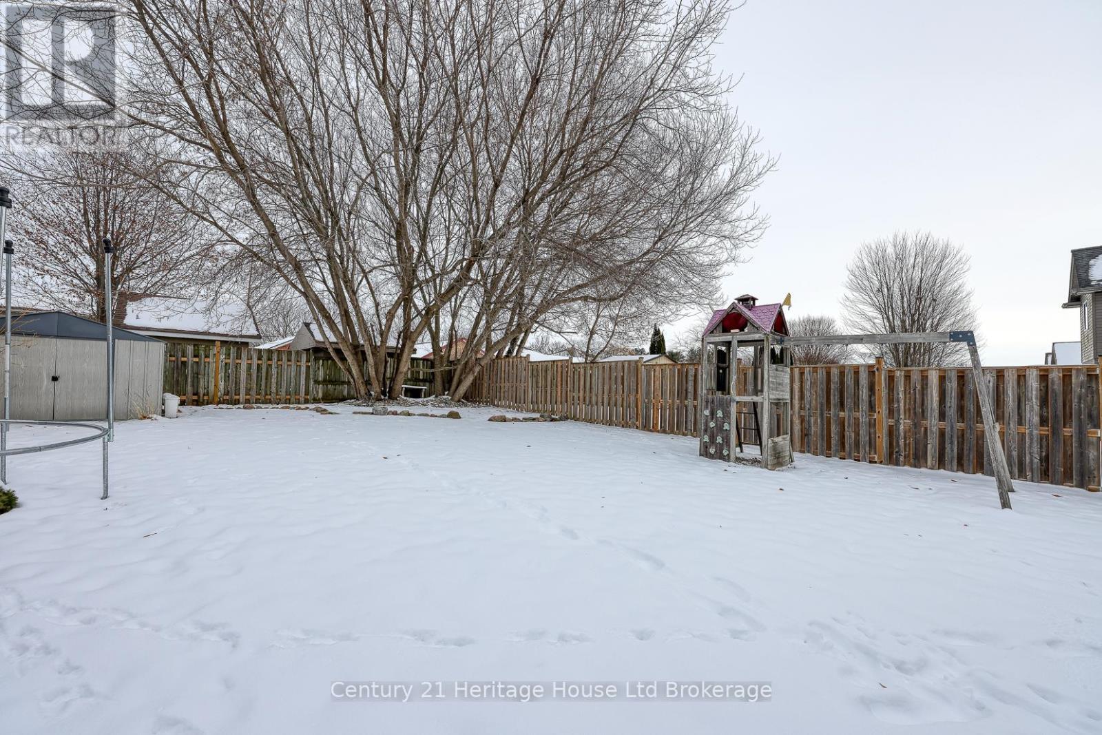 72 Pearl Street, Tillsonburg, ON - Outdoor