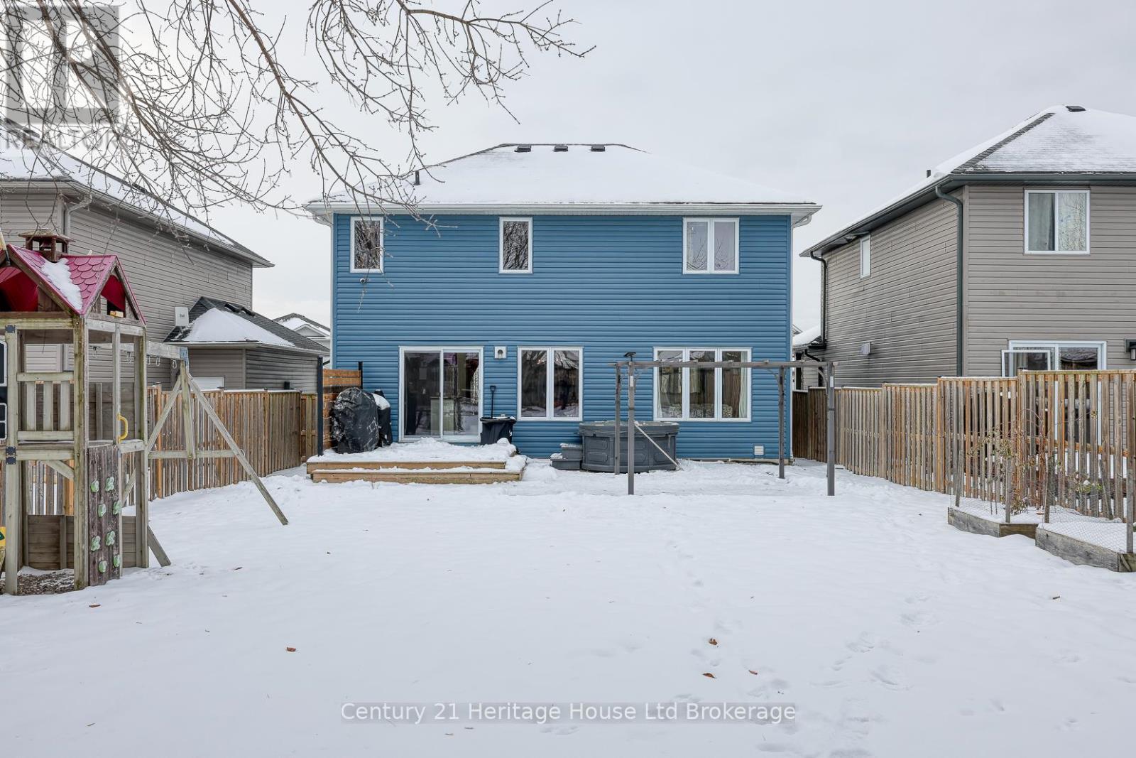 72 Pearl Street, Tillsonburg, ON - Outdoor