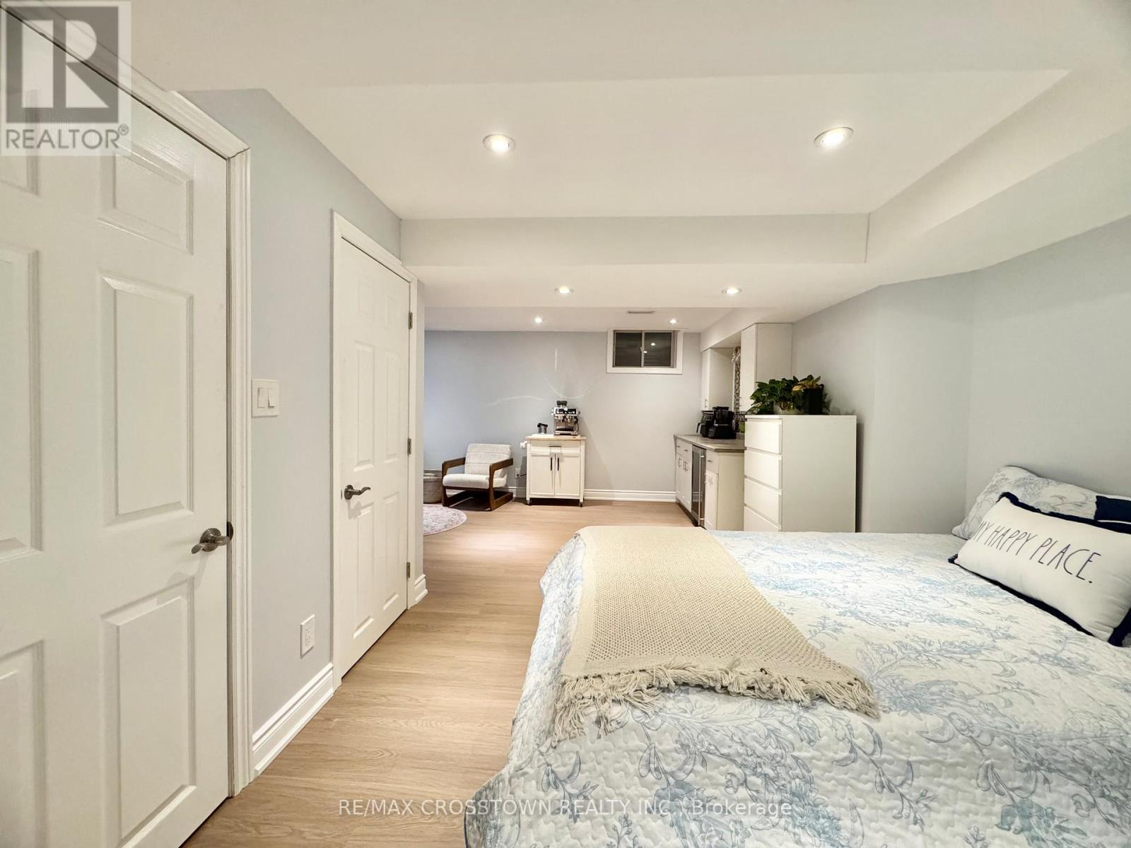 New flooring - 1 Black Ash Trail, Barrie, ON - Indoor