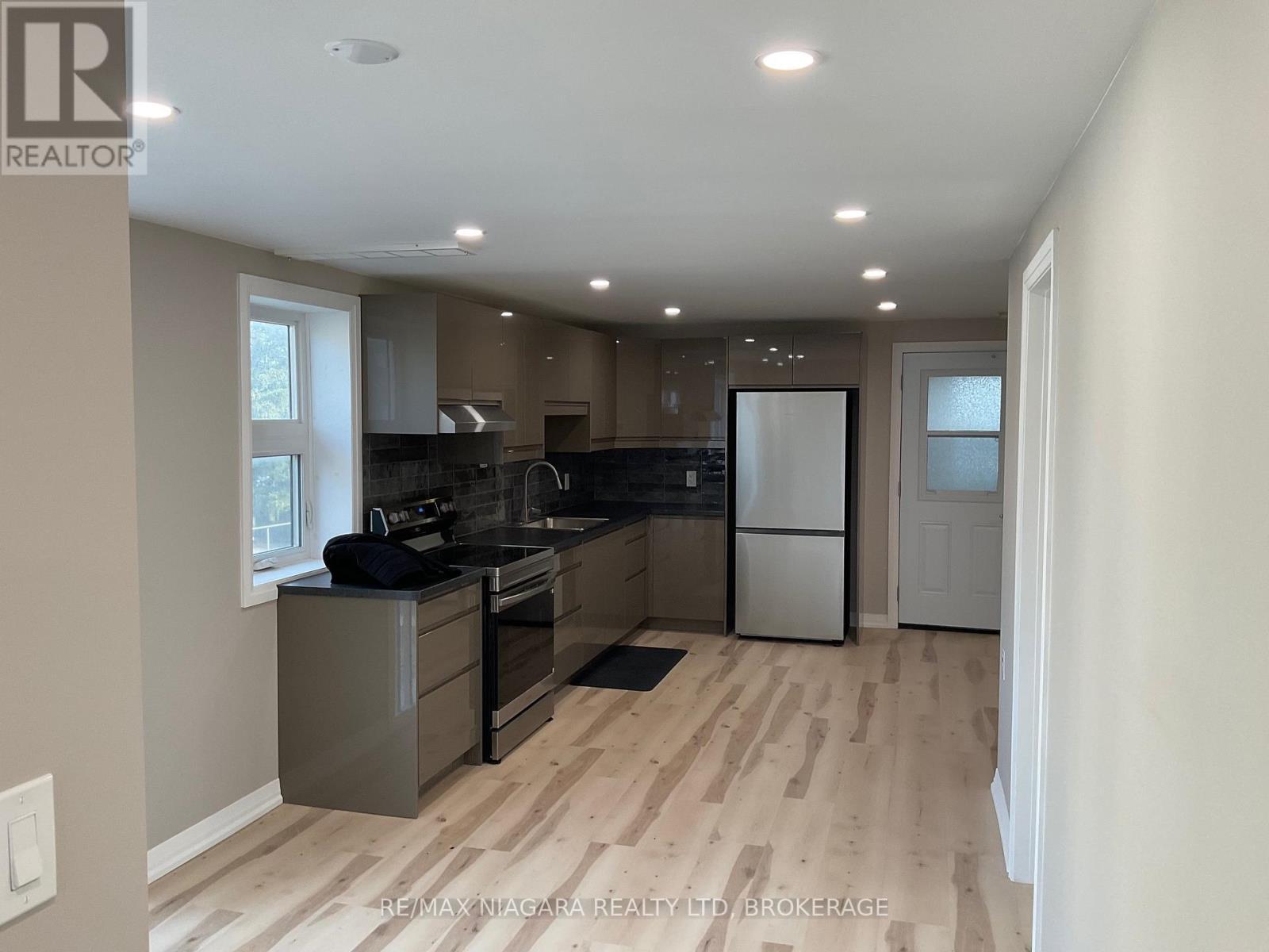 3976 Portage Road, Niagara Falls (Church'S Lane), ON