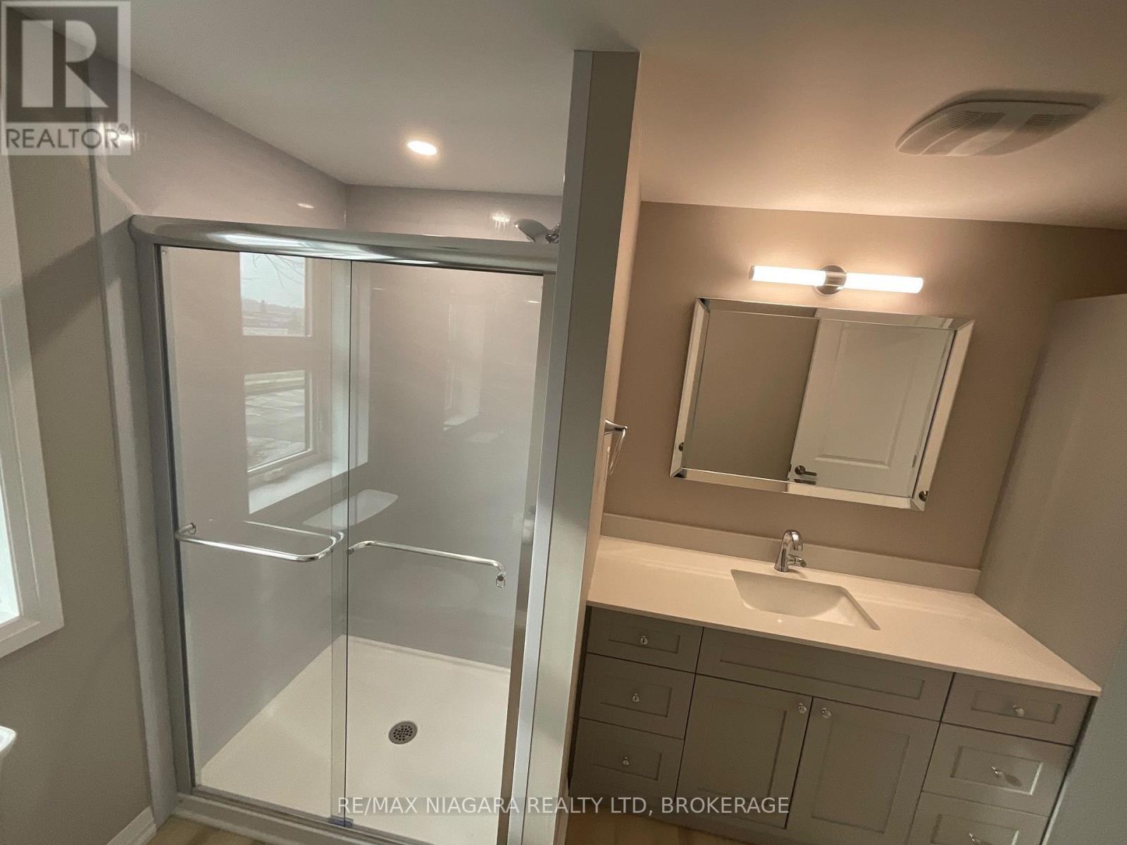 3976 Portage Road, Niagara Falls (Church'S Lane), ON