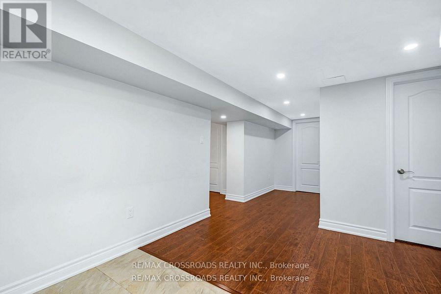 2095 Haig Drive, Ottawa, ON - Indoor