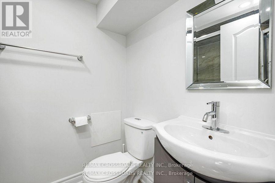 2095 Haig Drive, Ottawa, ON - Indoor Photo Showing Bathroom
