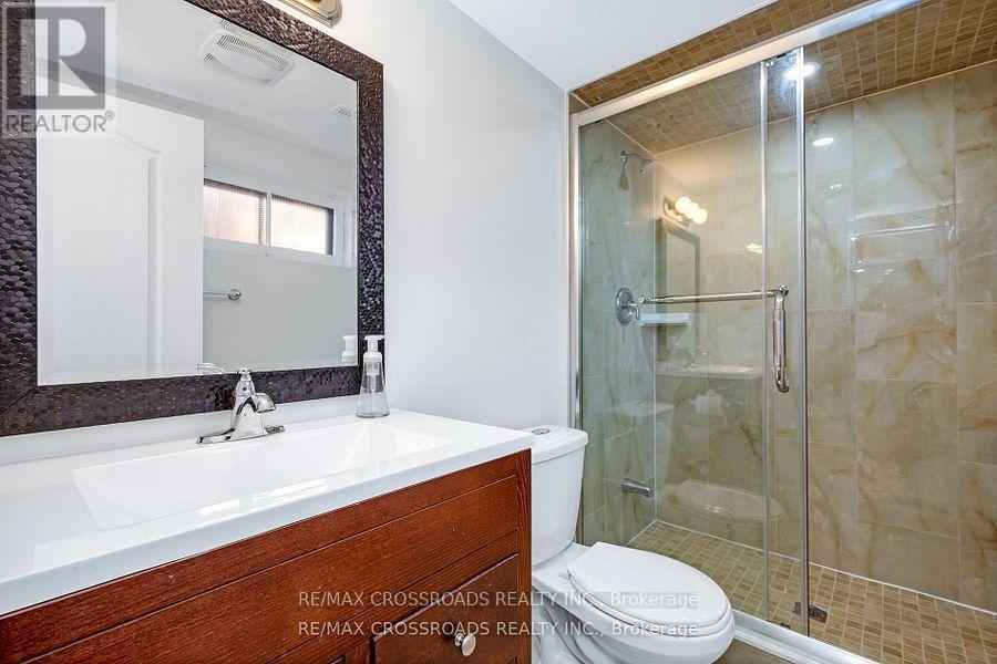 2095 Haig Drive, Ottawa, ON - Indoor Photo Showing Bathroom