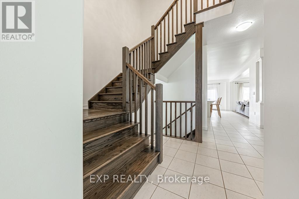 462 Blackburn Drive, Brantford, ON - Indoor Photo Showing Other Room