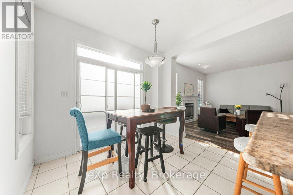 53 Truesdale Crescent, Guelph (Kortright West), ON - Indoor Photo Showing Dining Room
