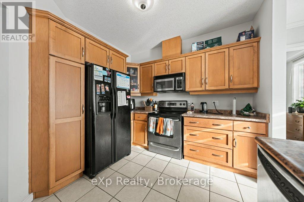 53 Truesdale Crescent, Guelph (Kortright West), ON - Indoor Photo Showing Kitchen