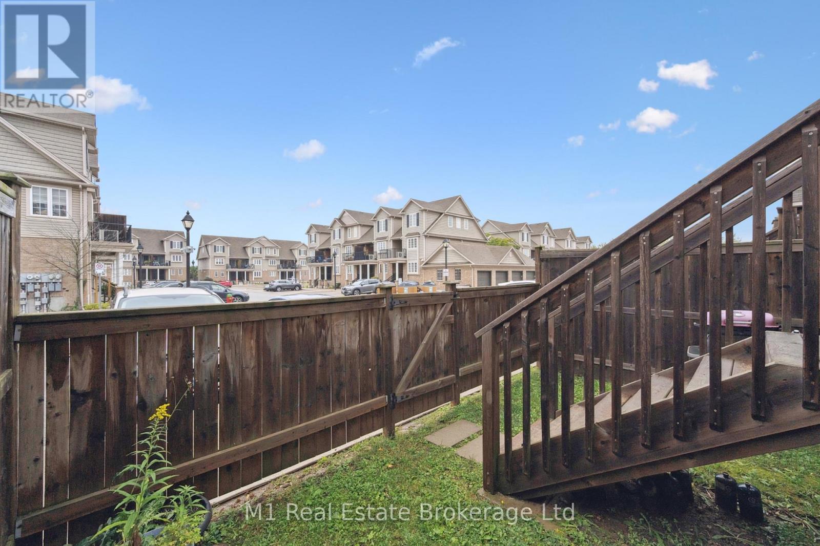 626A - 626 Woodlawn Road E, Guelph (Victoria North), ON - Outdoor