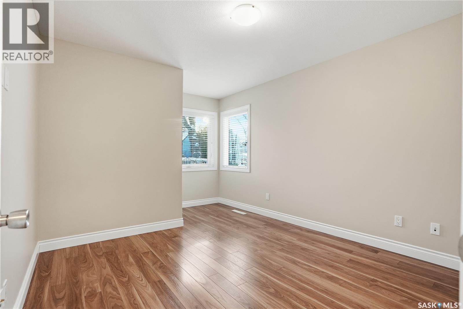 421 9Th Street, Saskatoon, SK - Indoor Photo Showing Other Room