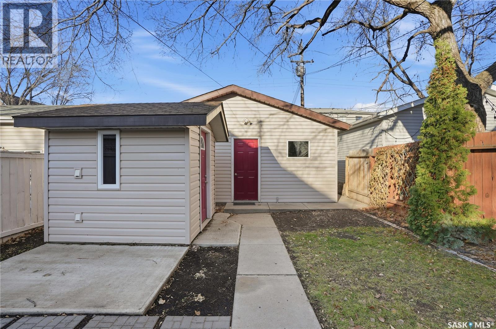 421 9Th Street, Saskatoon, SK -
