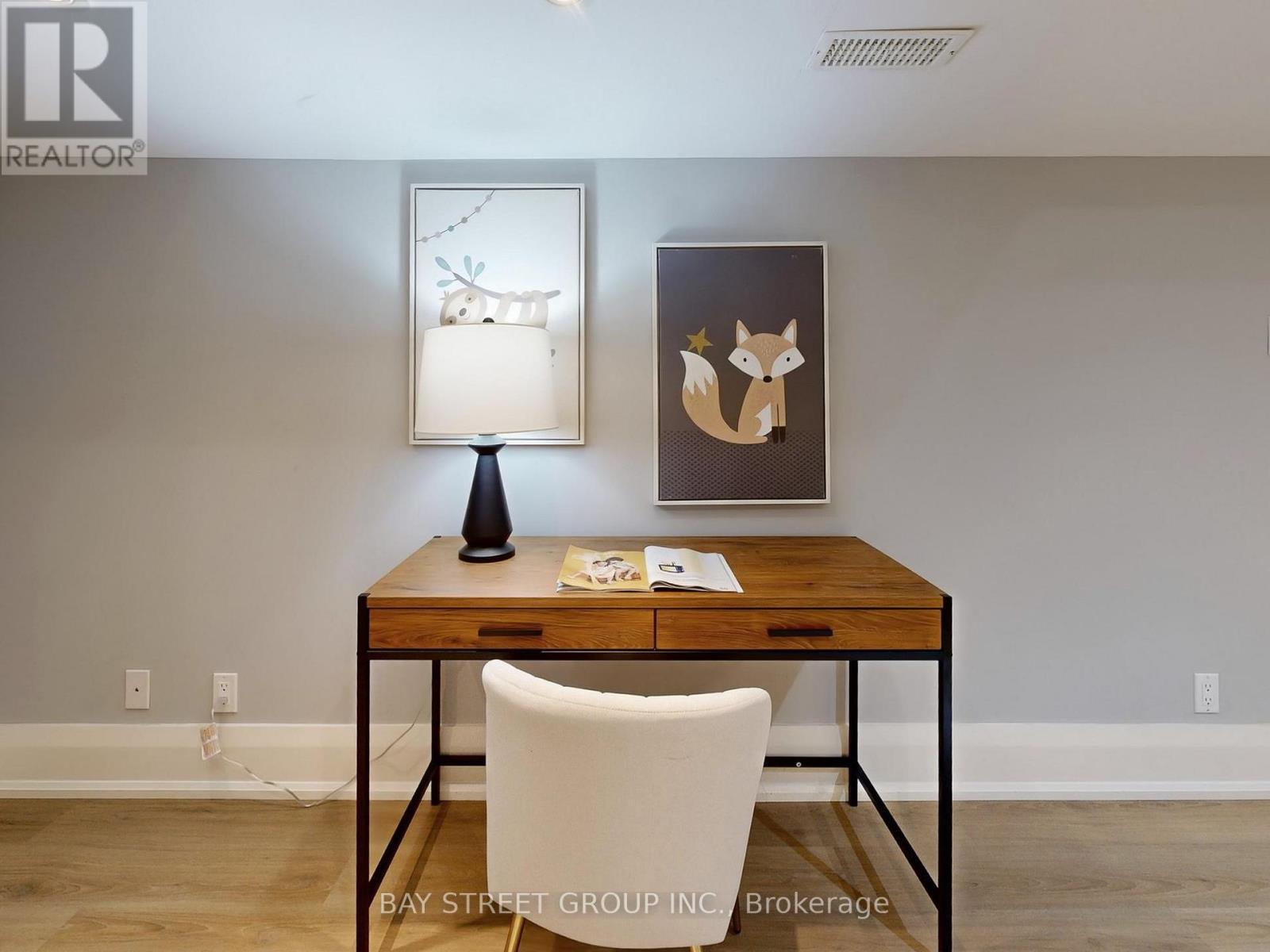 8 Overton Crescent, Toronto, ON - Indoor Photo Showing Other Room