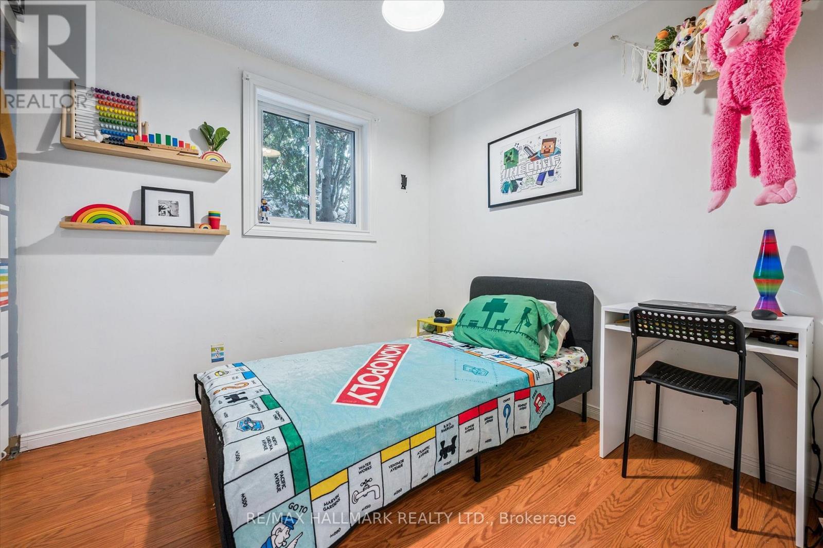 139 Bradley Street, Southgate, ON - Indoor Photo Showing Bedroom