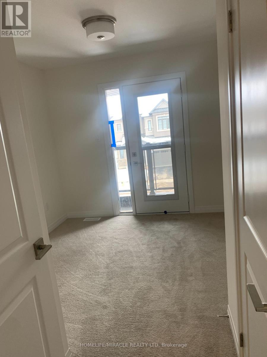 60 Mckernan Avenue, Brantford, ON - Indoor Photo Showing Other Room