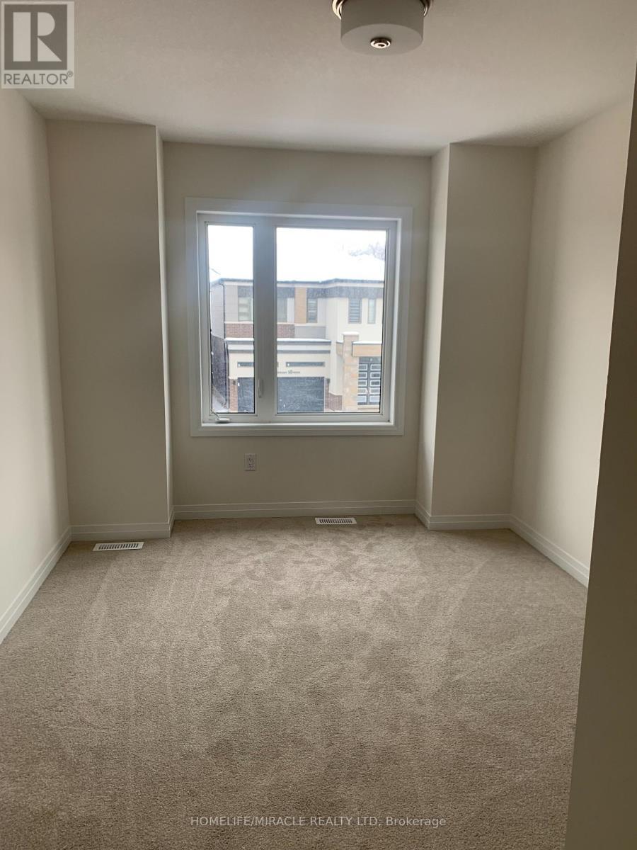 60 Mckernan Avenue, Brantford, ON - Indoor Photo Showing Other Room