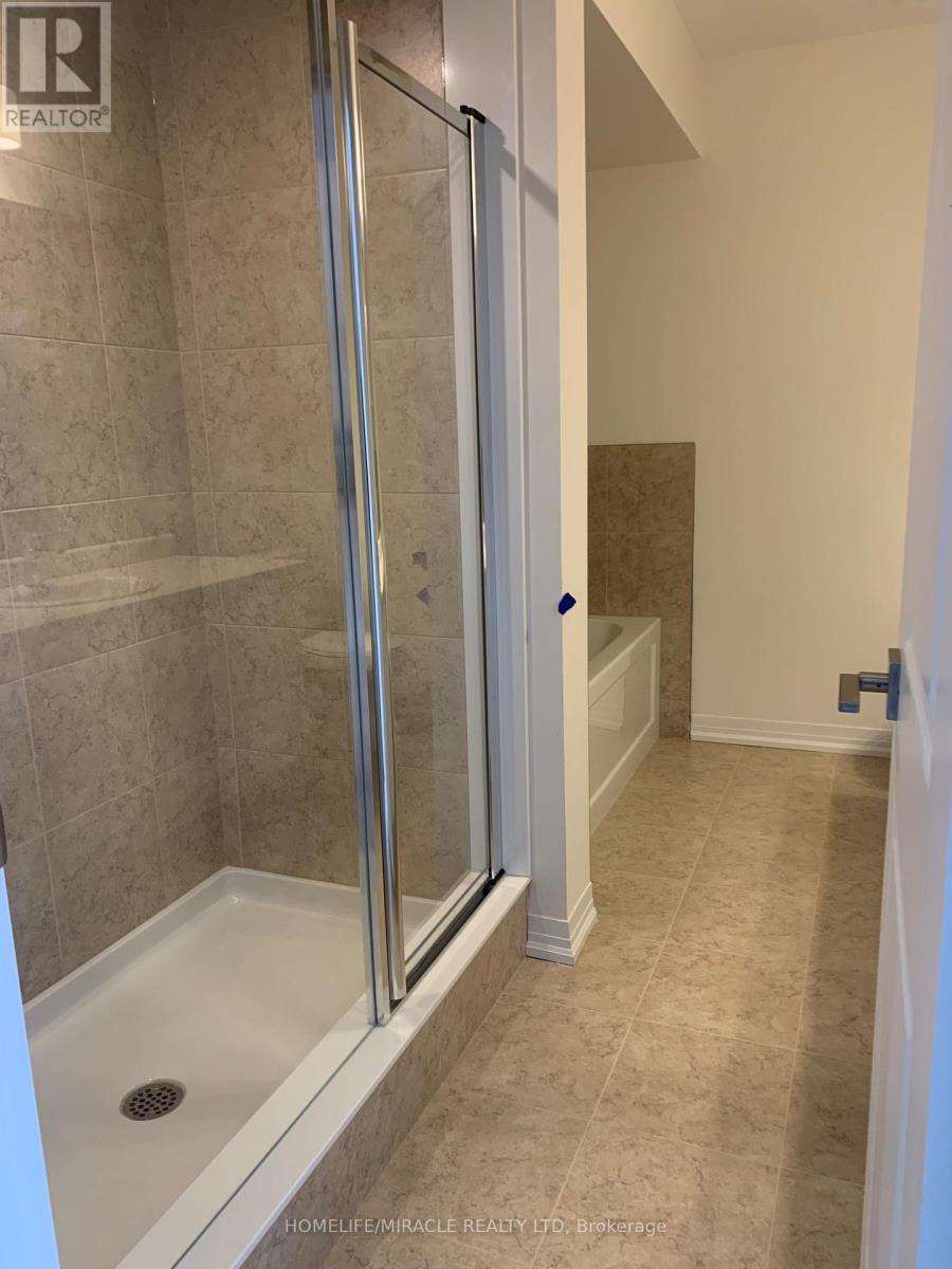 60 Mckernan Avenue, Brantford, ON - Indoor Photo Showing Bathroom