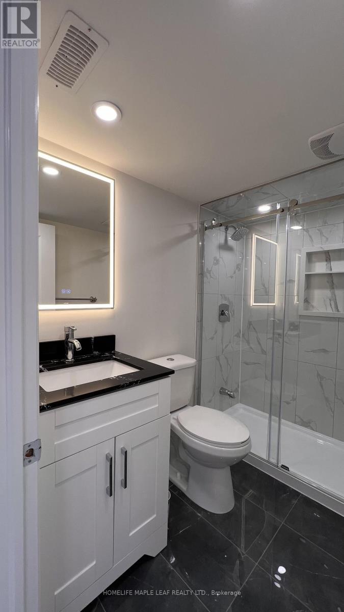 114 Rea Drive, Centre Wellington, ON - Indoor Photo Showing Bathroom