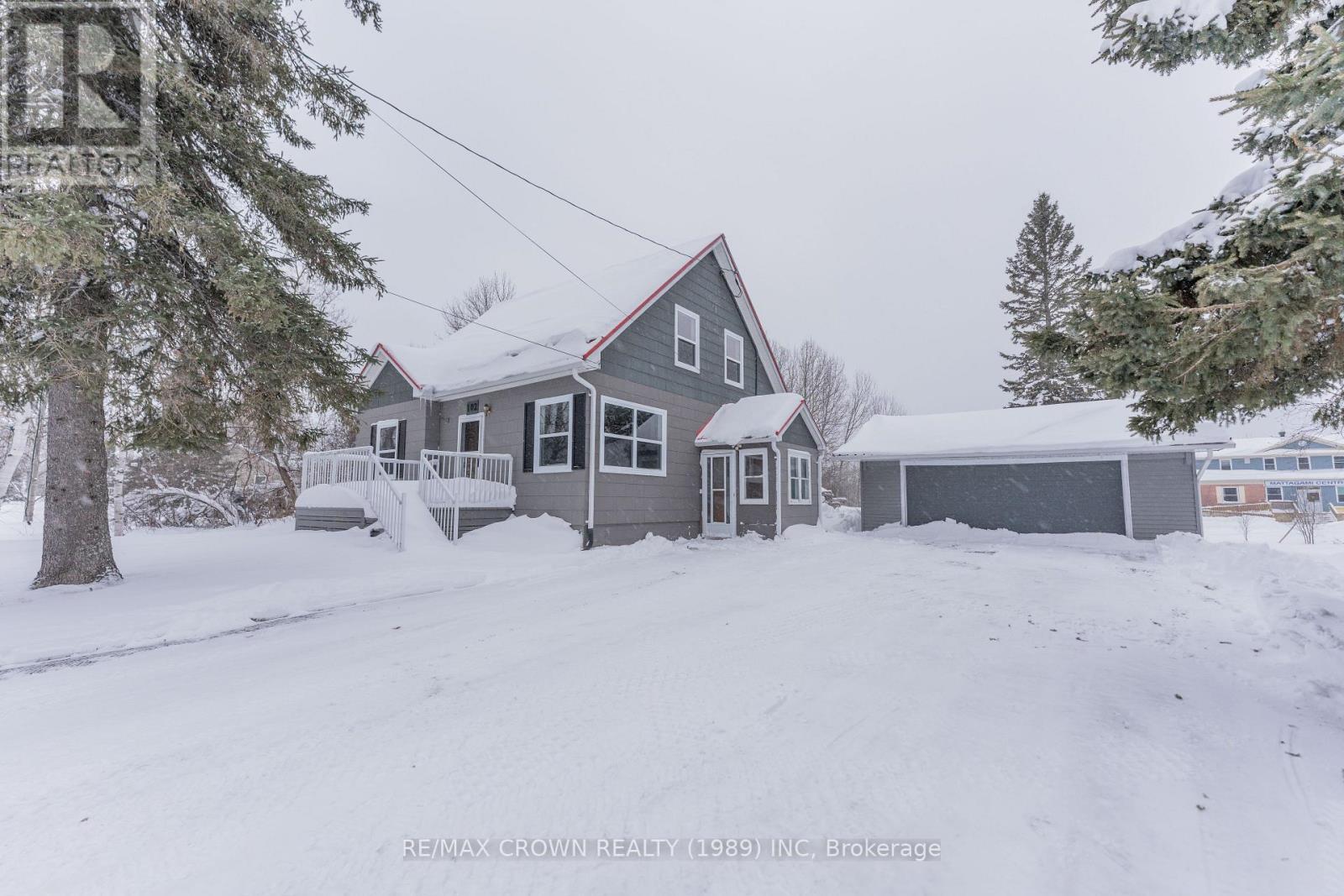 102 First Street, Smooth Rock Falls (Srf), ON - Outdoor With Facade