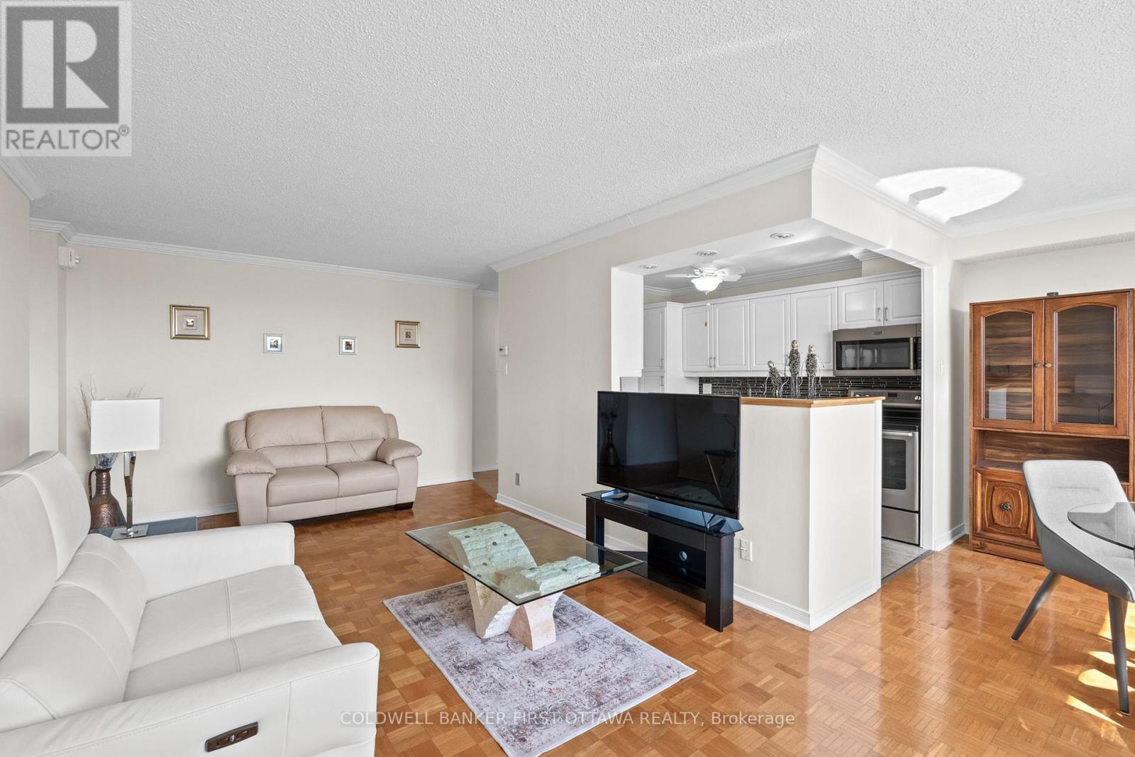 1706 - 265 Poulin Street, Ottawa, ON - Indoor Photo Showing Living Room