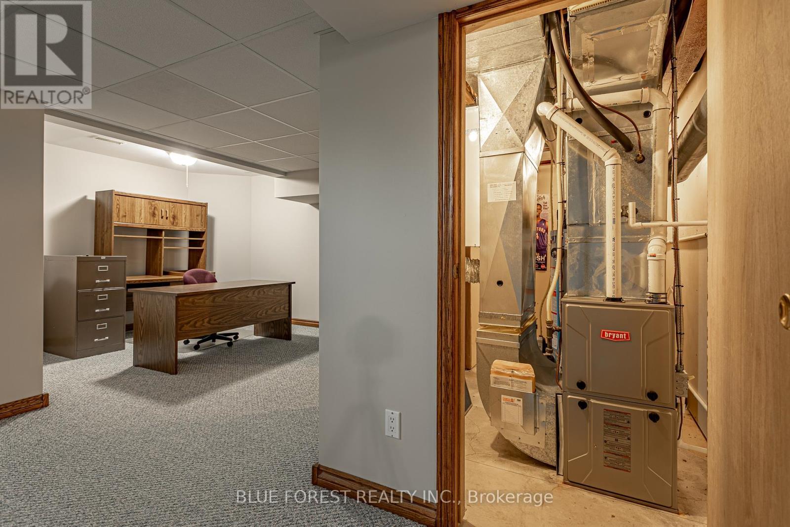 15 Calvert Place, Thames Centre (Dorchester), ON - Indoor