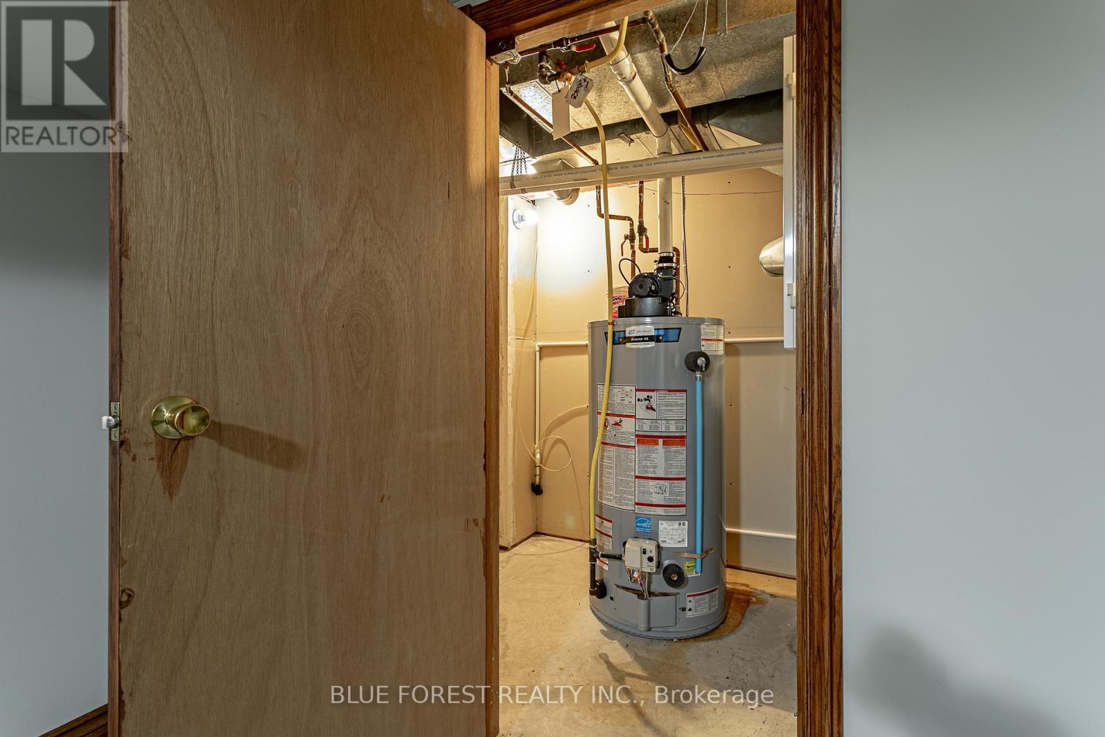 15 Calvert Place, Thames Centre (Dorchester), ON - Indoor