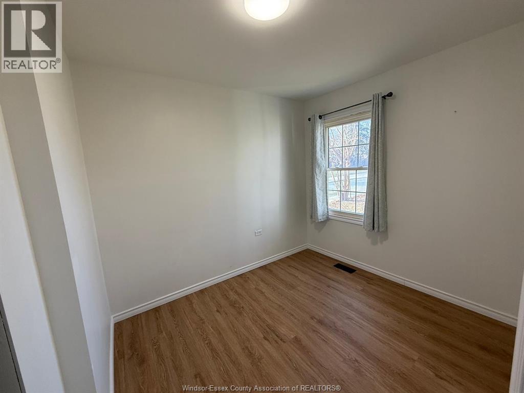 3693 Queen Street, Windsor, ON - Indoor Photo Showing Other Room