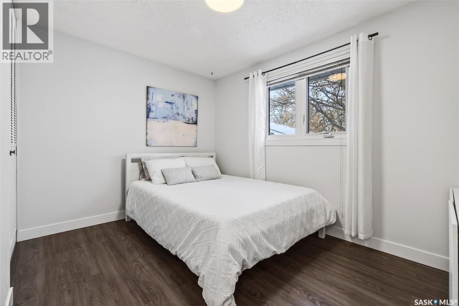 11 Coleman Crescent, Regina, SK - Indoor Photo Showing Bedroom