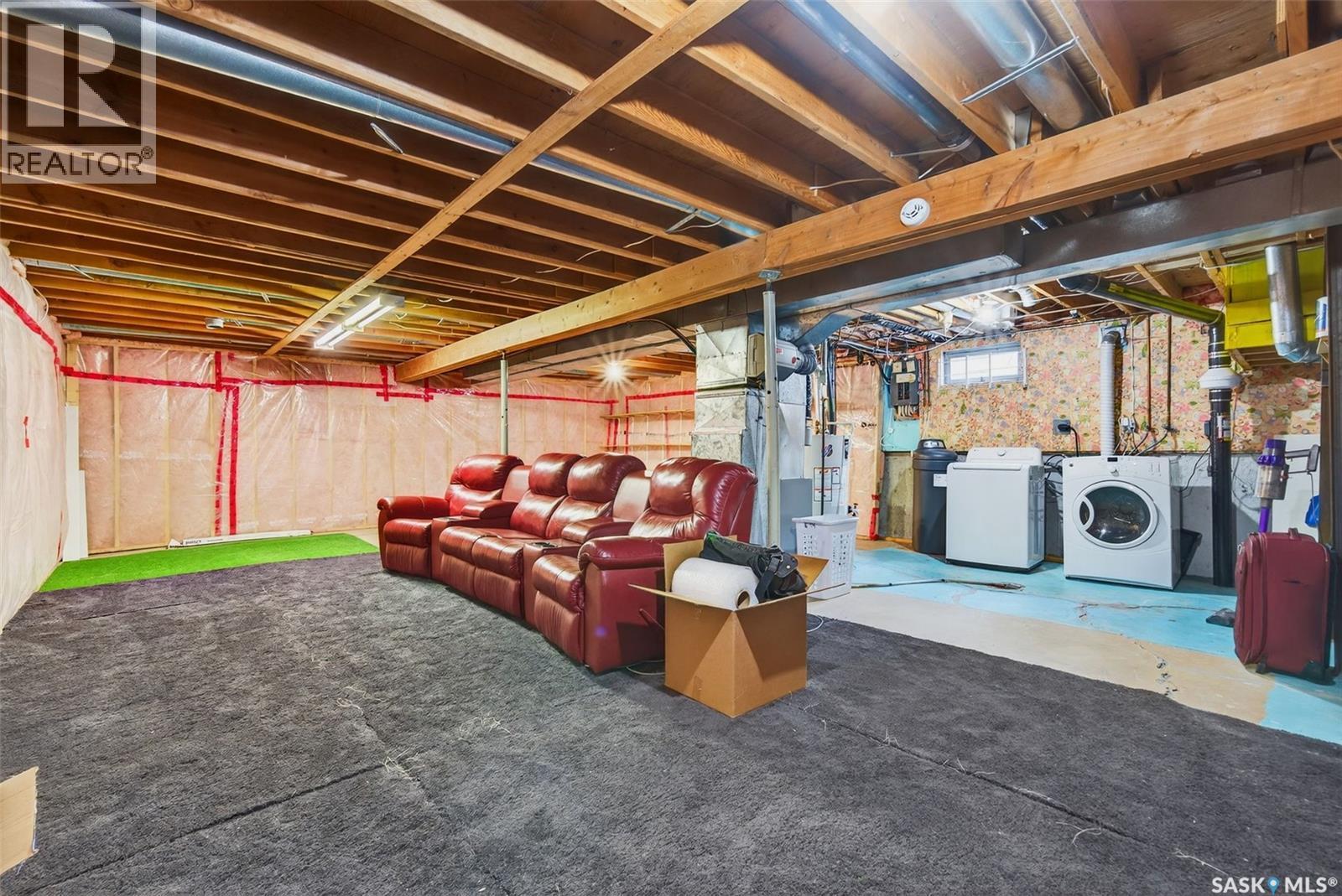 11 Coleman Crescent, Regina, SK - Indoor Photo Showing Basement