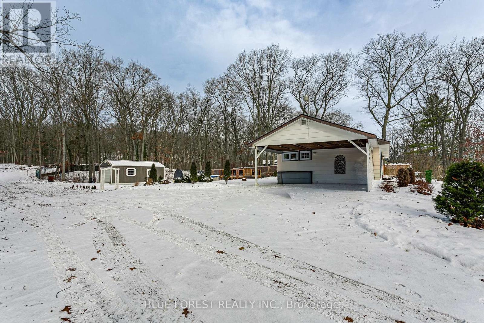 9716 Lakeshore Road, Lambton Shores (Grand Bend), ON - Outdoor
