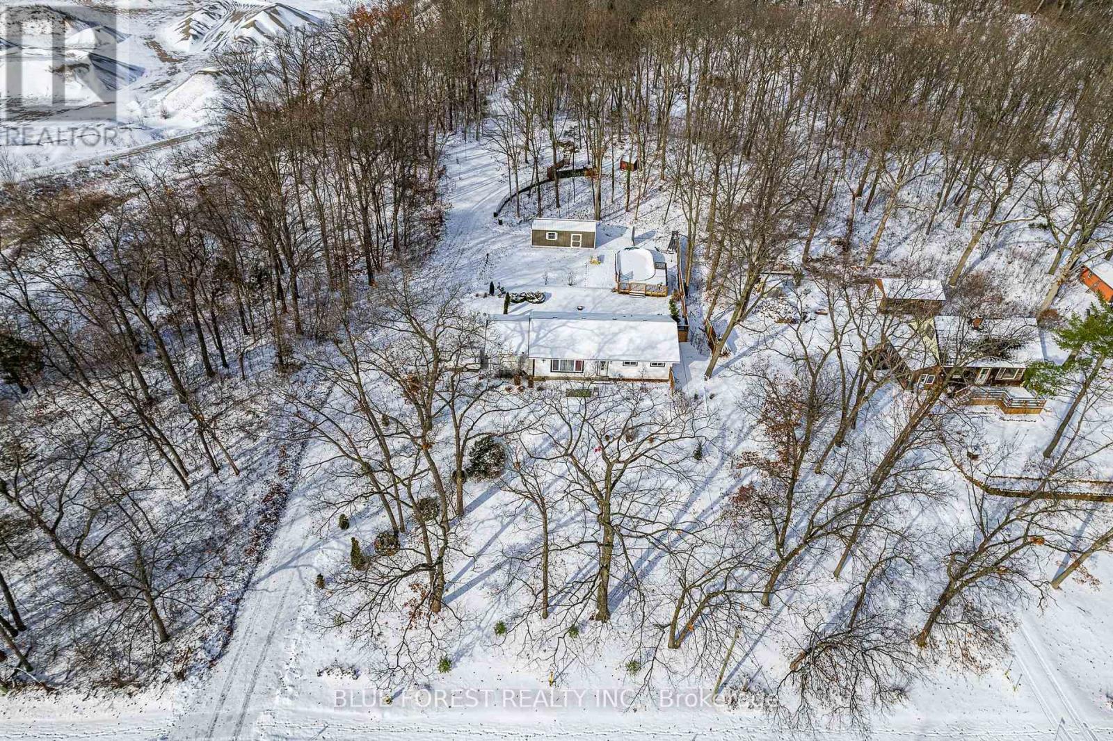 9716 Lakeshore Road, Lambton Shores (Grand Bend), ON - Outdoor