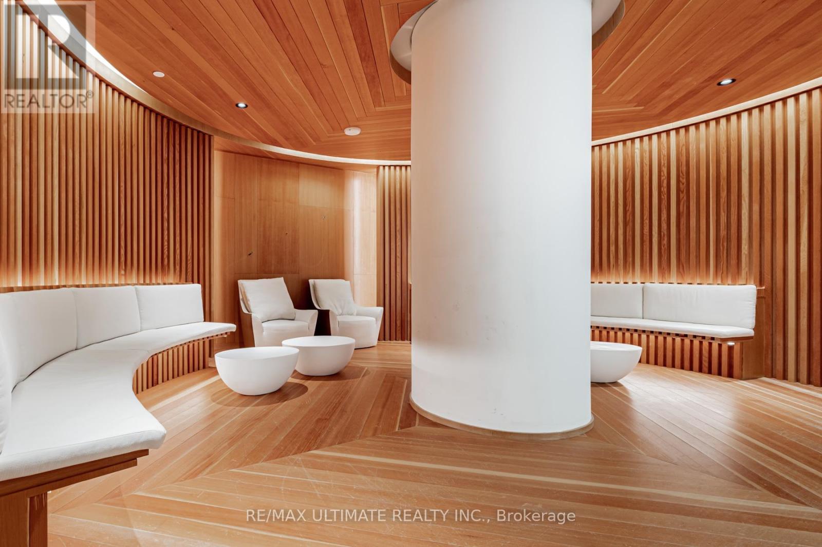 3405 - 11 Wellesley Street W, Toronto, ON - Indoor Photo Showing Other Room