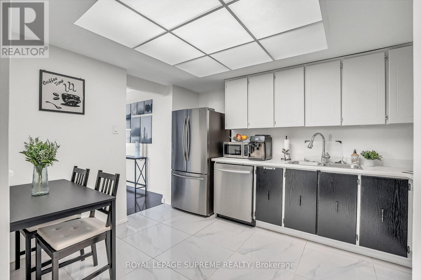 1909 - 1900 Sheppard Avenue E, Toronto, ON - Indoor