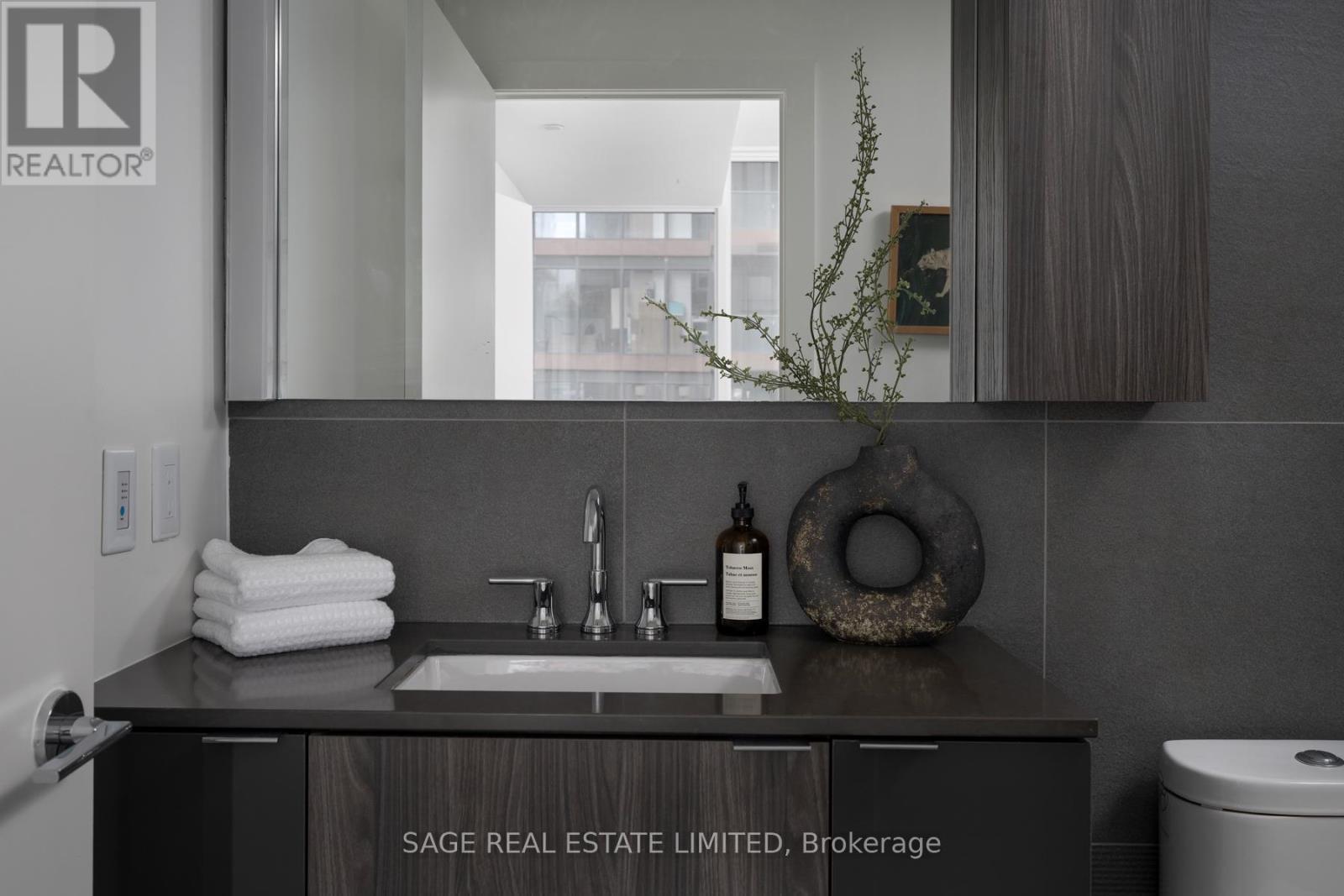 2612 - 35 Mercer Street, Toronto, ON - Indoor Photo Showing Bathroom