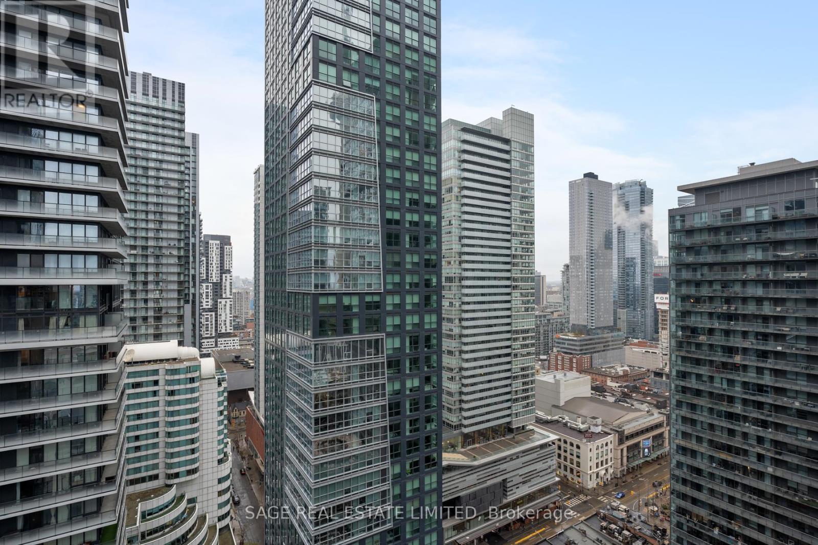 2612 - 35 Mercer Street, Toronto, ON - Outdoor With Facade