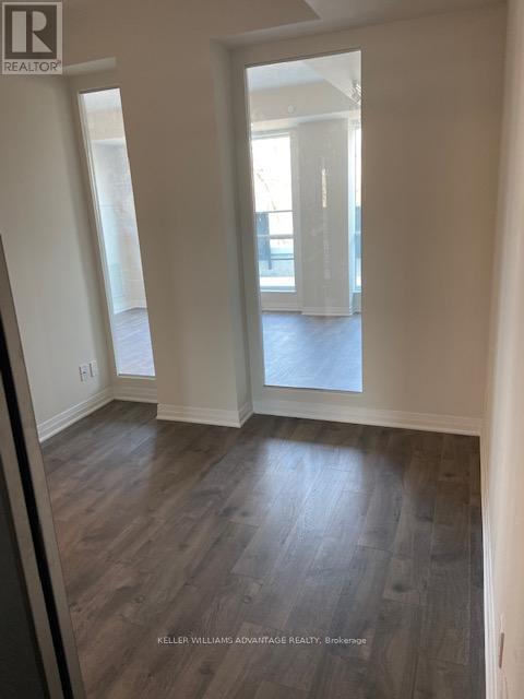 514 - 1630 Queen Street, Toronto, ON - Indoor Photo Showing Other Room