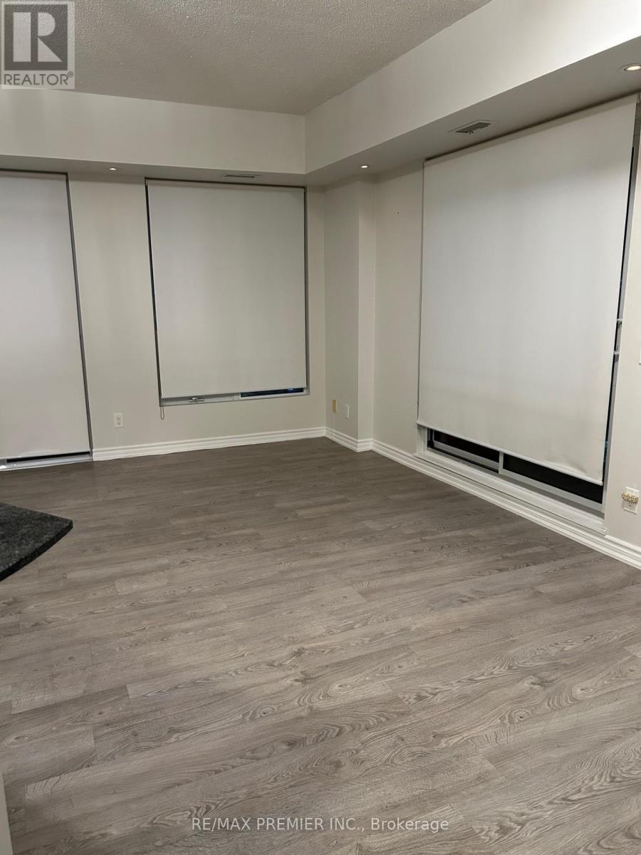 903 - 7730 Kipling Avenue, Vaughan, ON - Indoor Photo Showing Other Room