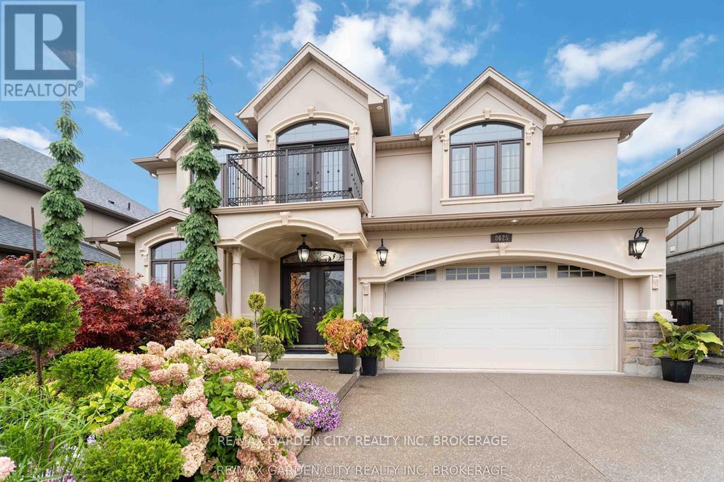 8625 Angie Drive, Niagara Falls (Forestview), ON - Outdoor With Facade