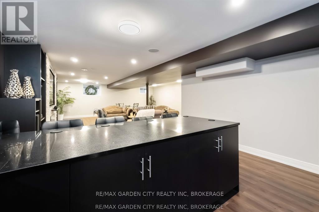 8625 Angie Drive, Niagara Falls (Forestview), ON - Indoor