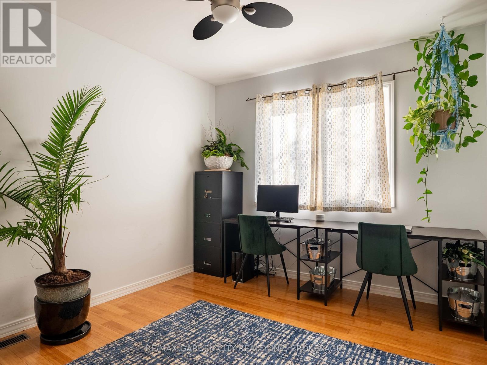 629 Broadway Avenue, Welland (Broadway), ON - Indoor Photo Showing Office