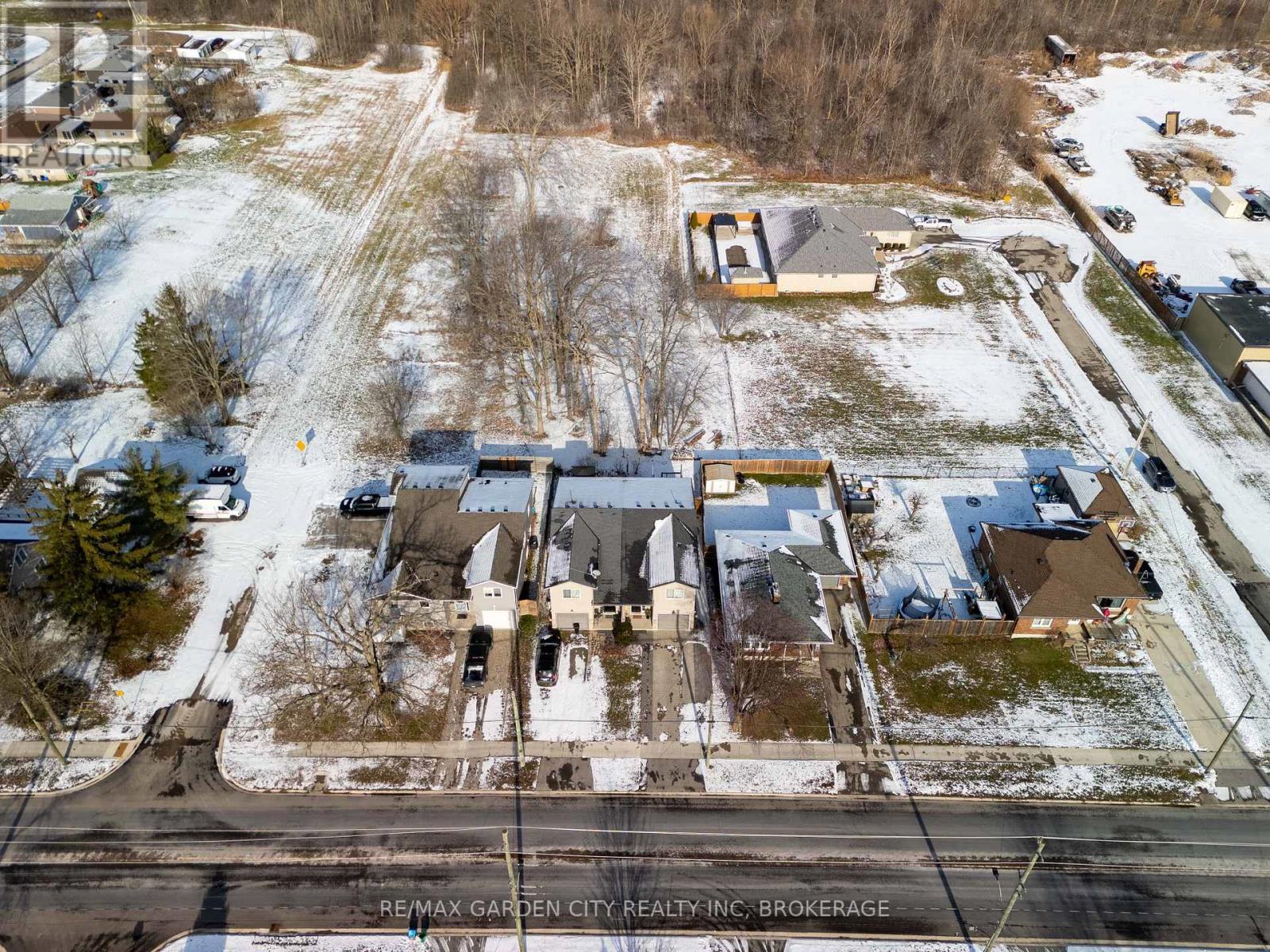 629 Broadway Avenue, Welland (Broadway), ON - Outdoor With View