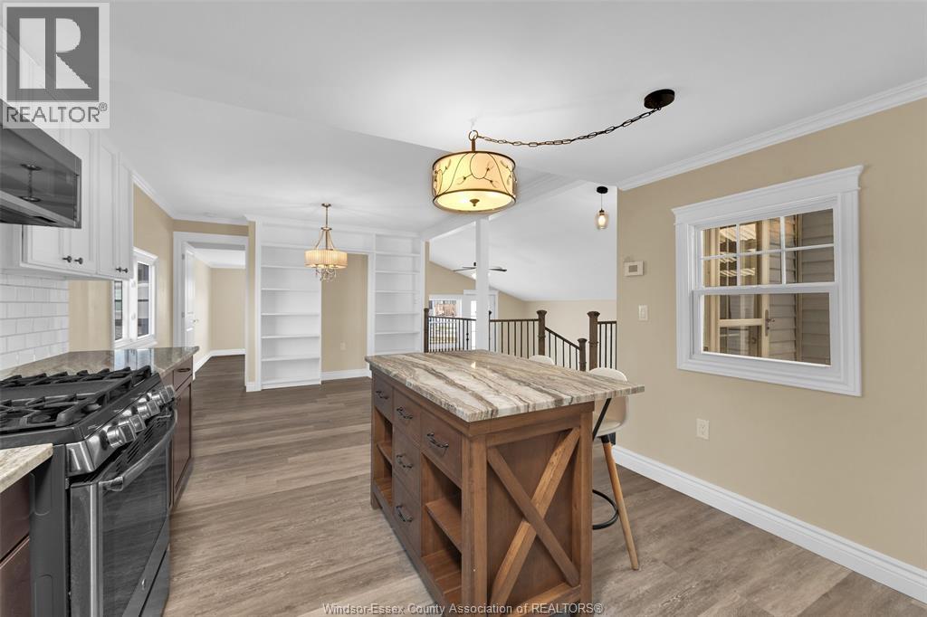 56 Parkside Dr, Mcgregor, ON - Indoor Photo Showing Kitchen