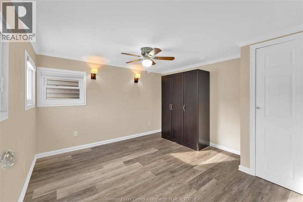 56 Parkside Dr, Mcgregor, ON - Indoor Photo Showing Other Room