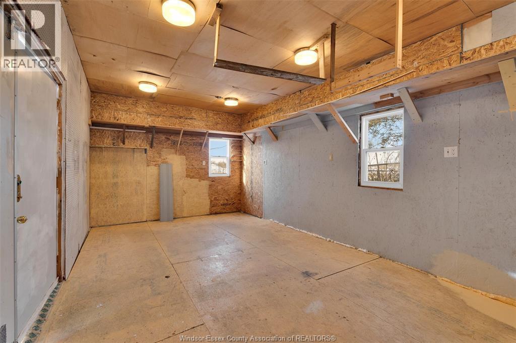 56 Parkside Dr, Mcgregor, ON - Indoor Photo Showing Other Room