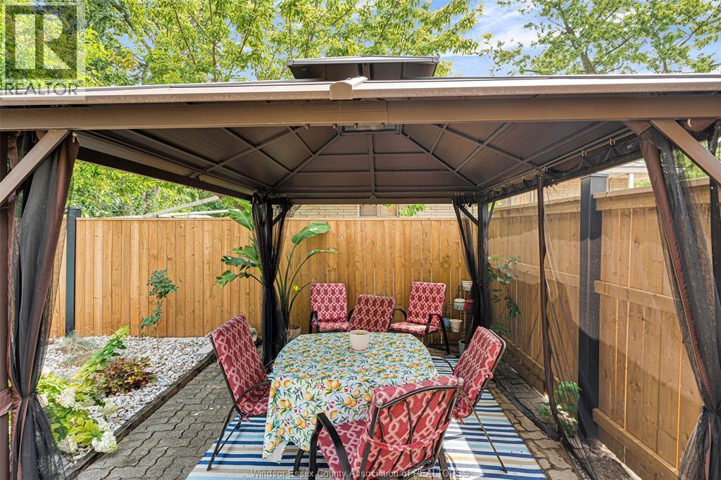 1150 Cabana Road West, Windsor, ON - Outdoor With Deck Patio Veranda
