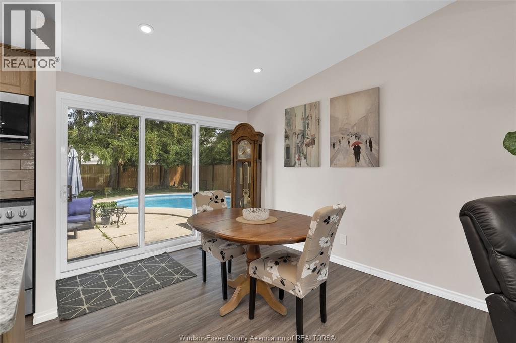 1150 Cabana Road West, Windsor, ON - Indoor Photo Showing Dining Room