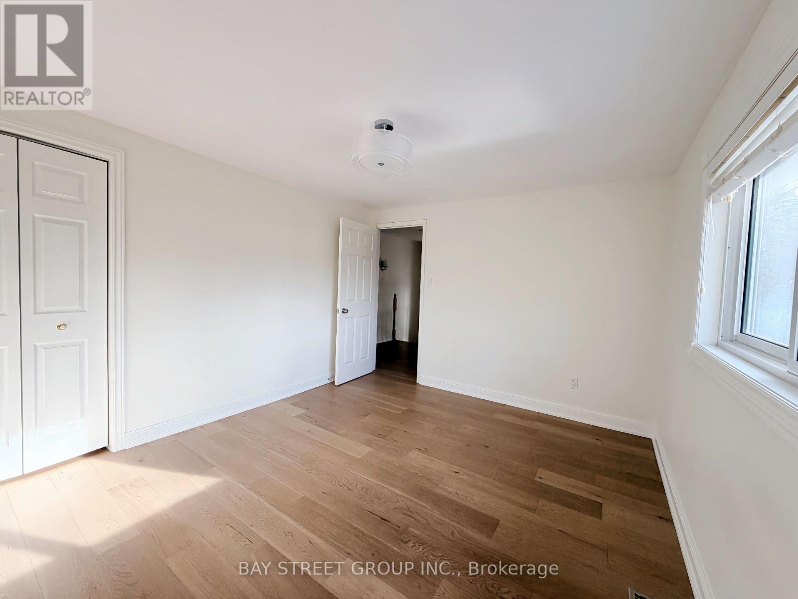 1412 Peerless Court, Oakville, ON - Indoor Photo Showing Other Room