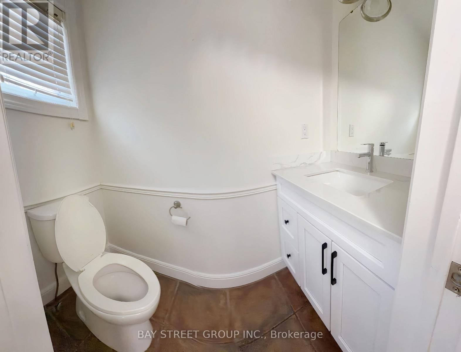 1412 Peerless Court, Oakville, ON - Indoor Photo Showing Bathroom